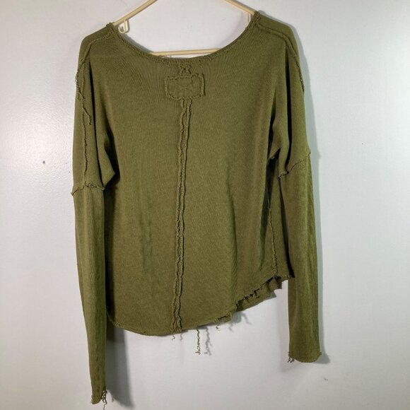 Womens We The Free Come & Get It Top Raw Edge Knit V Neck M Green - Picture 2 of 12